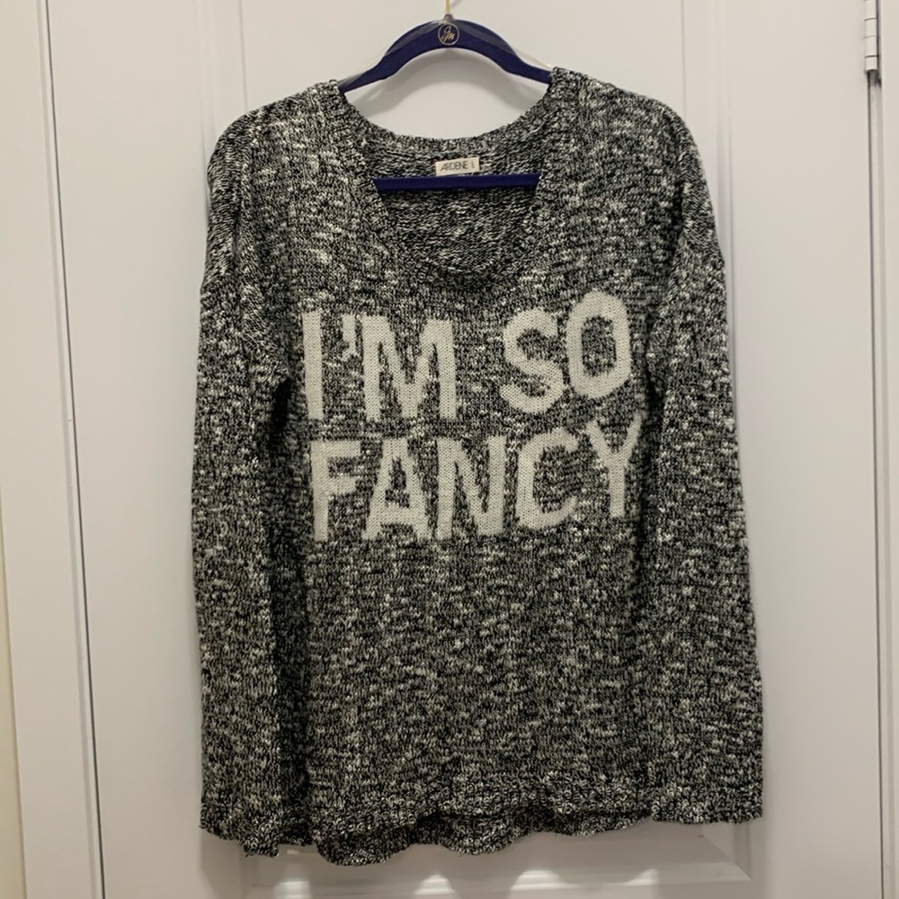 Ardene L sweater